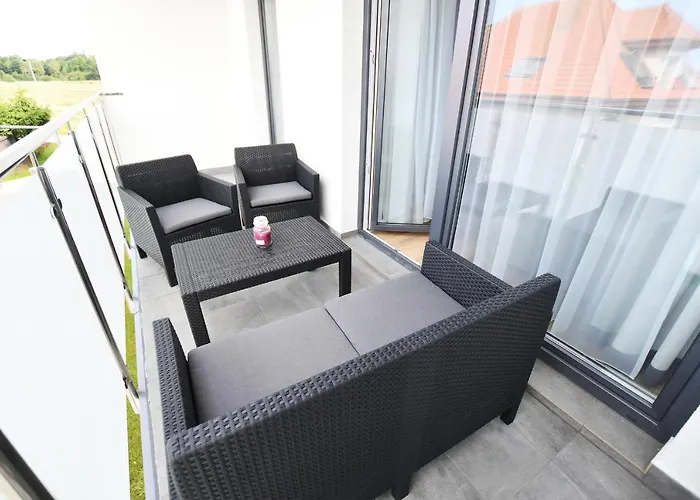 Sunset Resort, Nadmorska 106